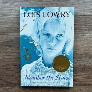 Number the Stars Book by Lois Lowry